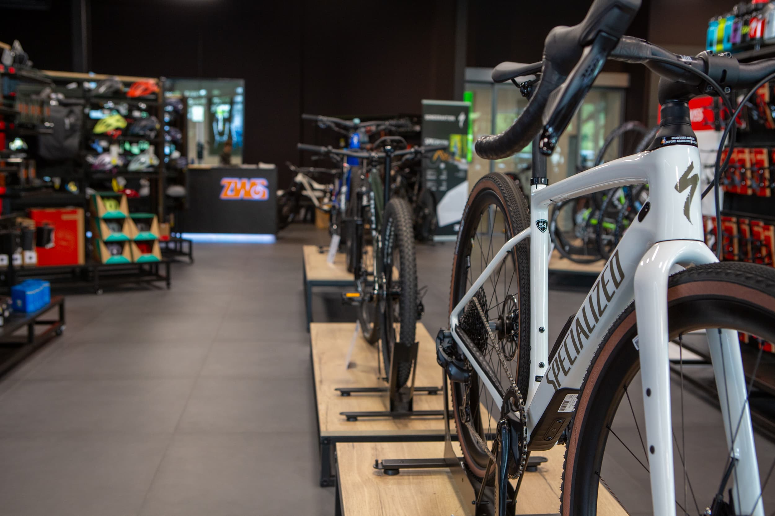 Veloshop Autobahn-Garage Zwahlen & Wieser AG