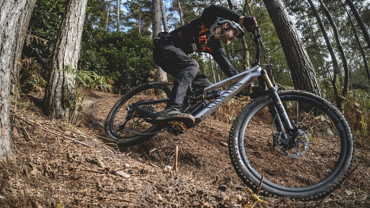 Die besten vollgefederten Mountainbikes (Fullys) - unsere Auswahl der besten XC-, Downcountry- und Trail-MTBs