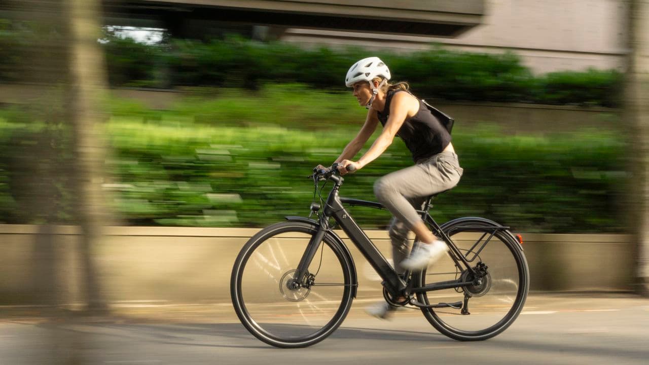 Die besten Damen E-Bikes 2025: Alle von Fahrerinnen bewertet