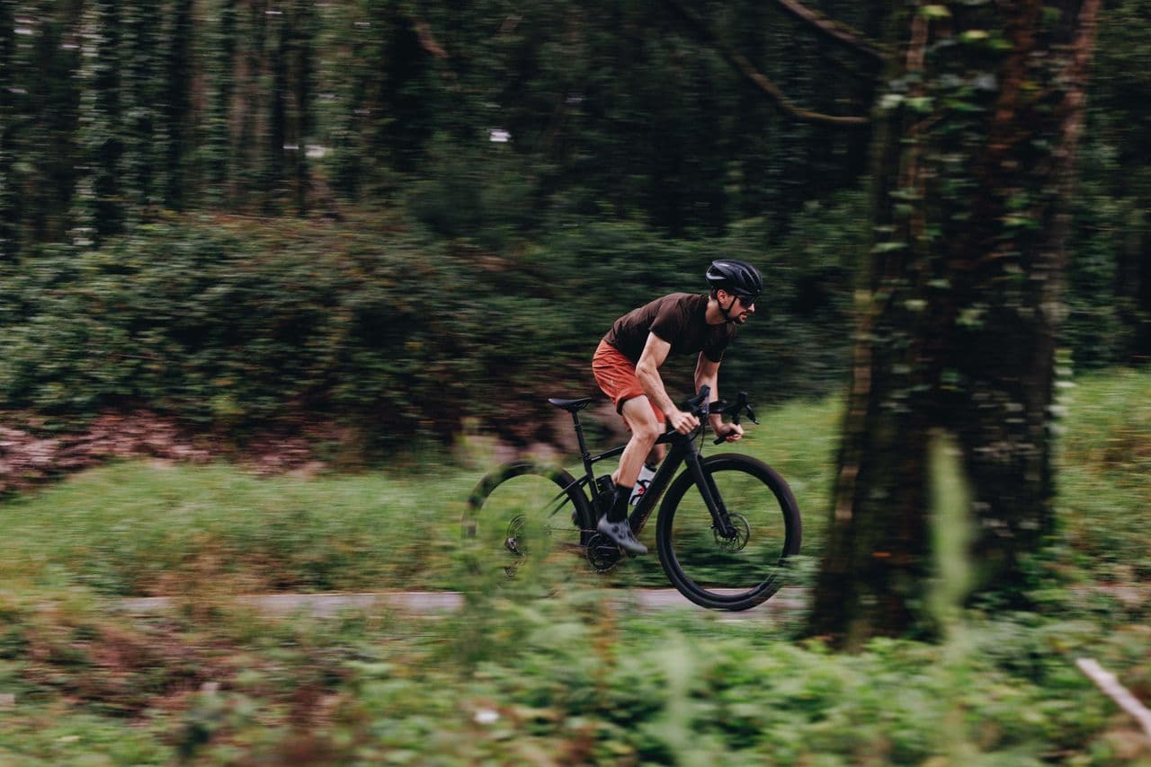 Die besten E-Gravelbikes 2026: E-Bikes fürs Gelände mit dem gewissen Extra